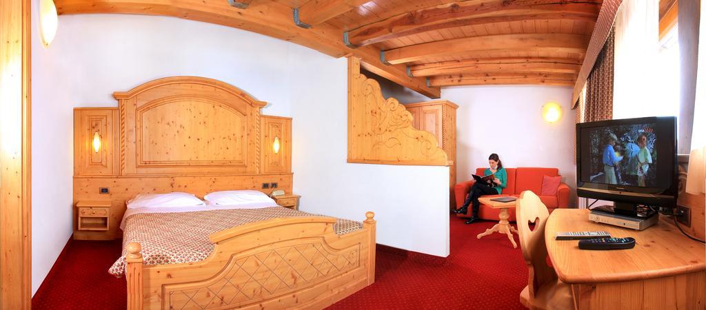Sporting Hotel ปัสโซเดลโตนาเล ภายนอก รูปภาพ