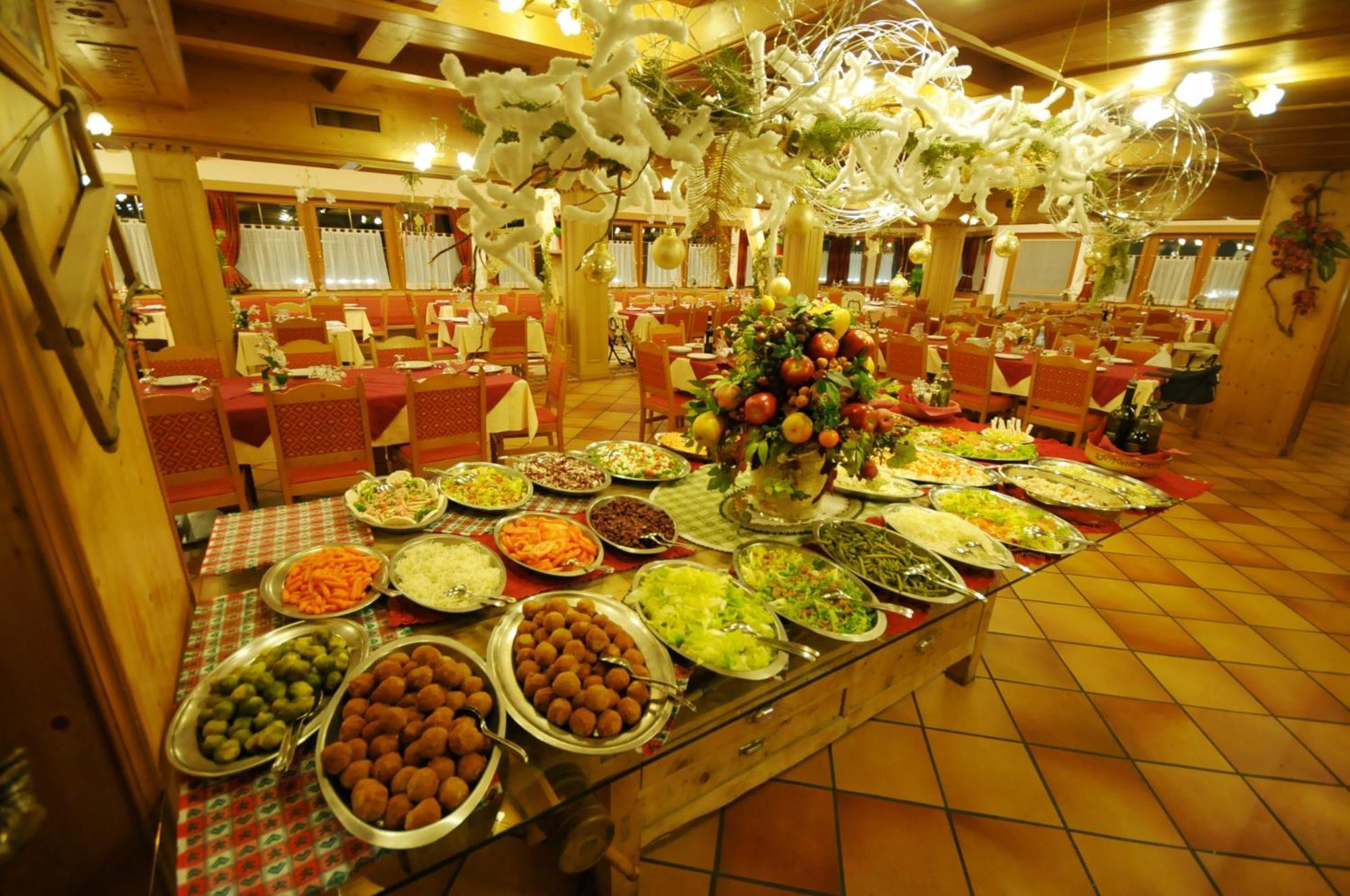 Sporting Hotel ปัสโซเดลโตนาเล ภายนอก รูปภาพ